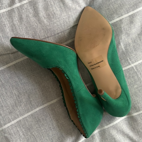 Eva Mendes New York & Company Stilettos 👠 - Picture 4 of 5